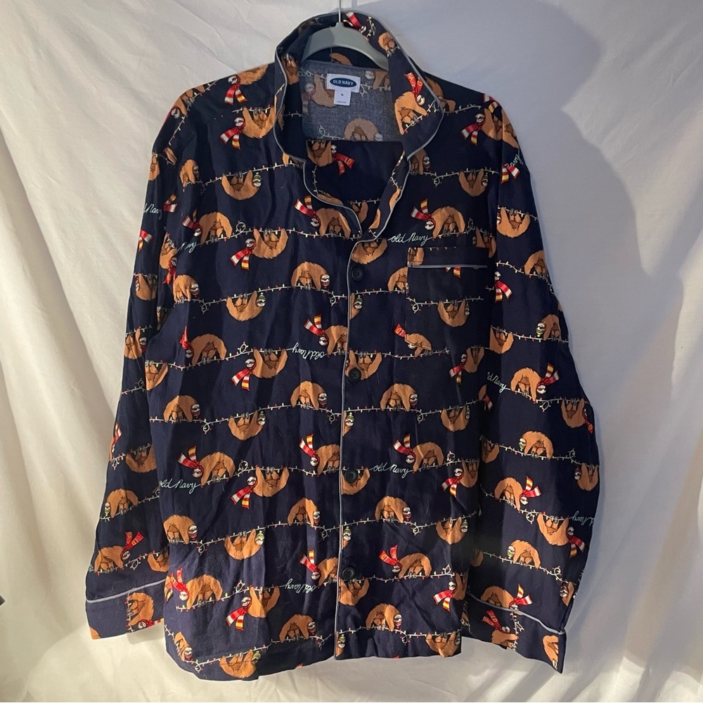 Old Navy Navy Blue Sloth Christmas  Pattern size XL TOP & bottom 
Excellent cond